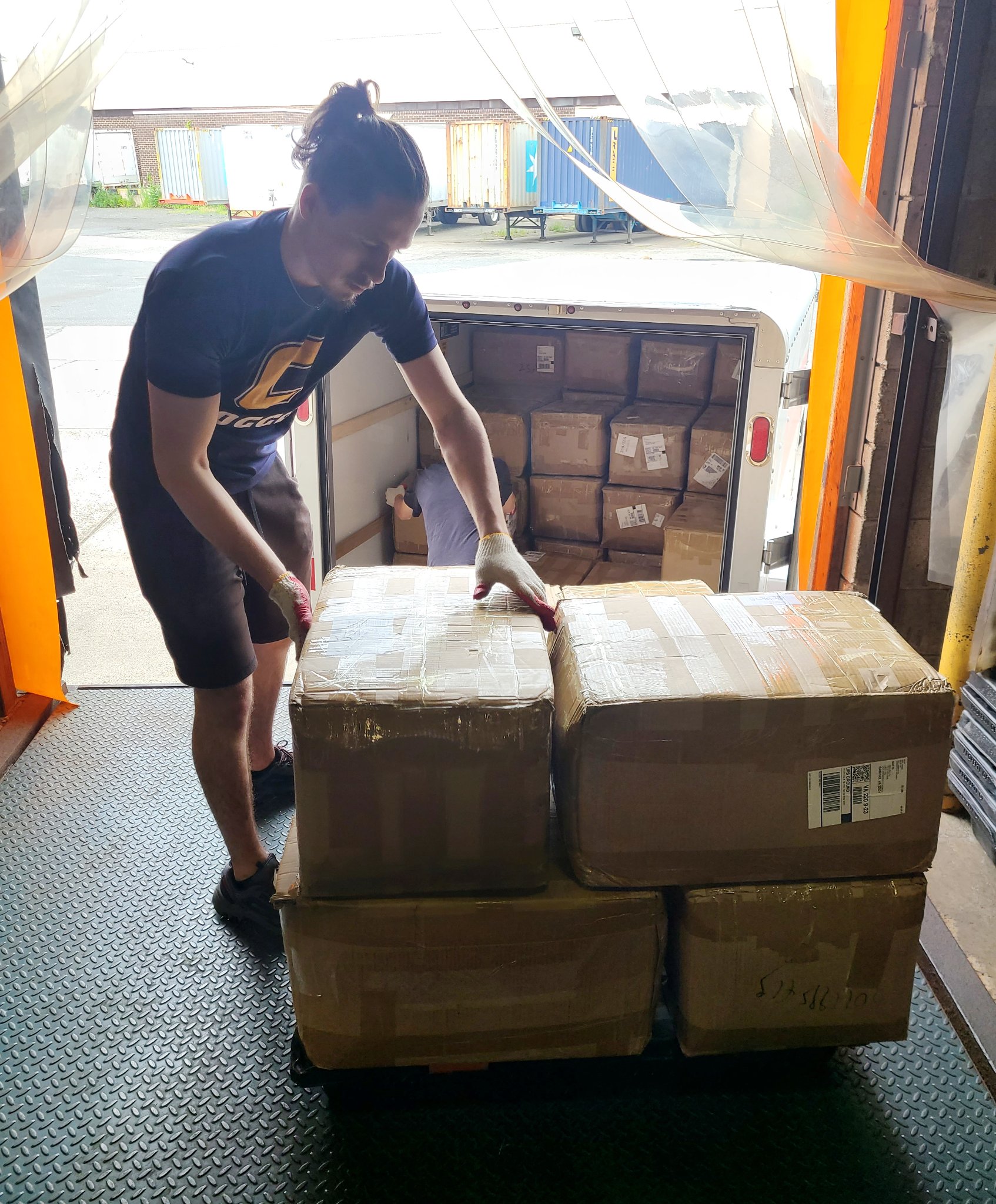 22,500 Medical Face Shields for Ukrainian Hospitals